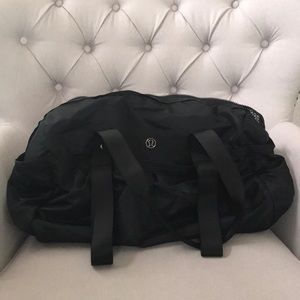 Lululemon heat proof duffel